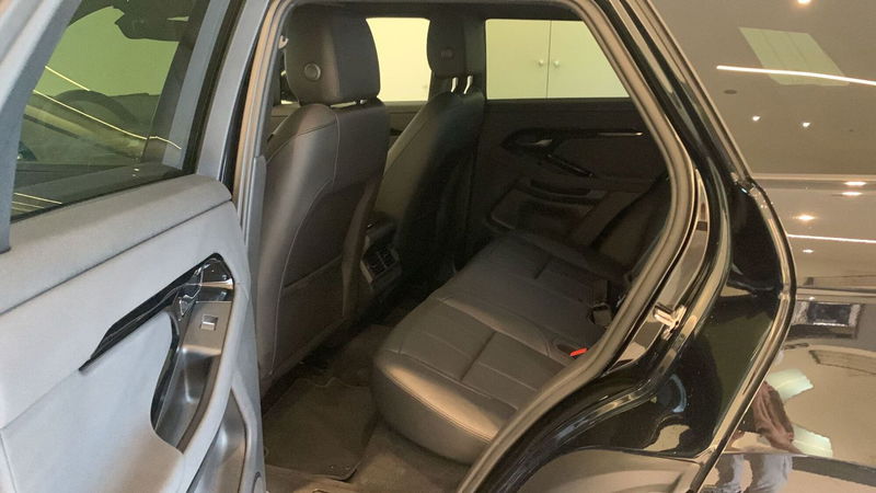 Land Rover Range Rover Evoque 2.0D I4 163 CV AWD Auto S del 2025 usata a Massarosa