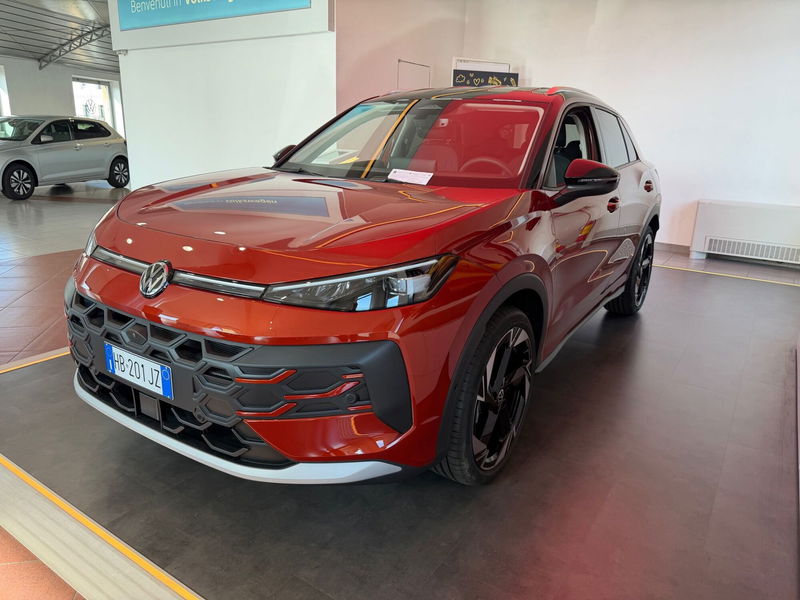 Volkswagen T-Roc 1.5 etsi Style 115cv dsg nuova a Genova