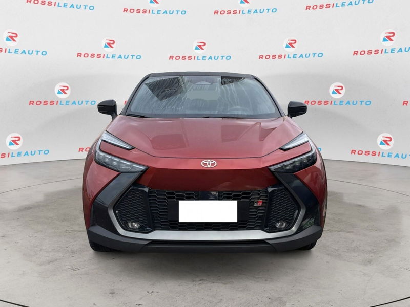 Toyota Toyota C-HR 2.0 phev GR Sport Premiere fwd e-cvt del 2025 usata a Carrara