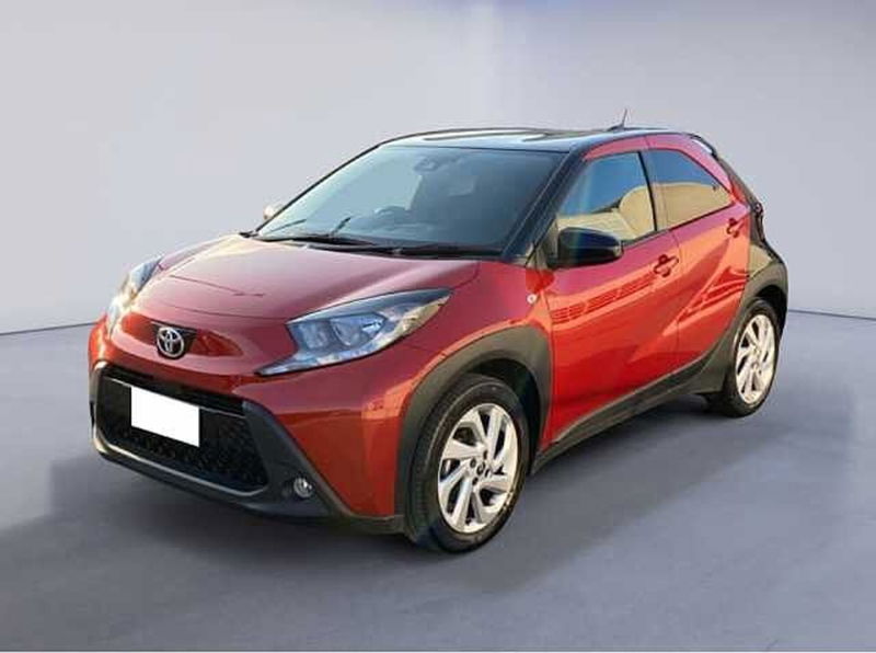 Toyota Aygo X 1.0 Trend Air 72cv s-cvt del 2023 usata a Cremona