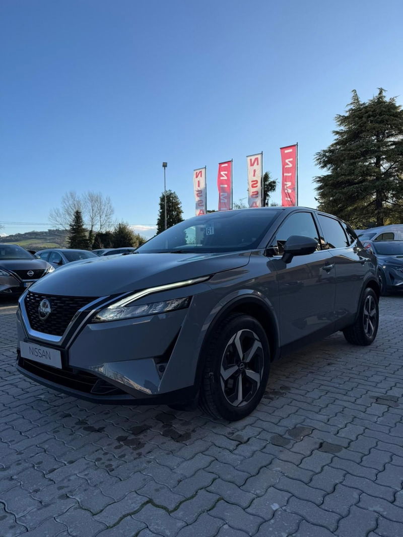 Nissan Qashqai 1.3 mhev N-Connecta 2wd 140cv del 2023 usata a Montecosaro