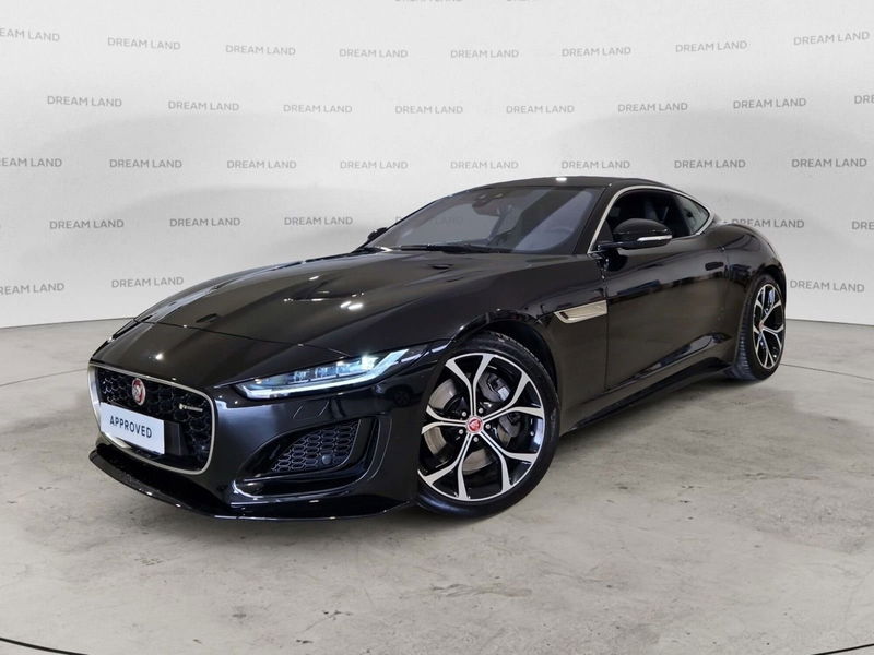 Jaguar F-Type Coupé 2.0 aut. Coupé R-Dynamic Black del 2023 usata a Livorno