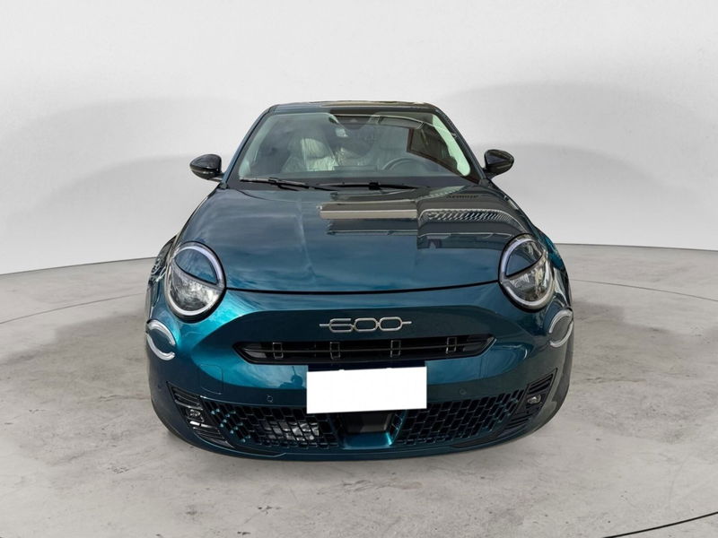 Fiat 600 1.2 hybrid La Prima 145cv auto nuova a Parete