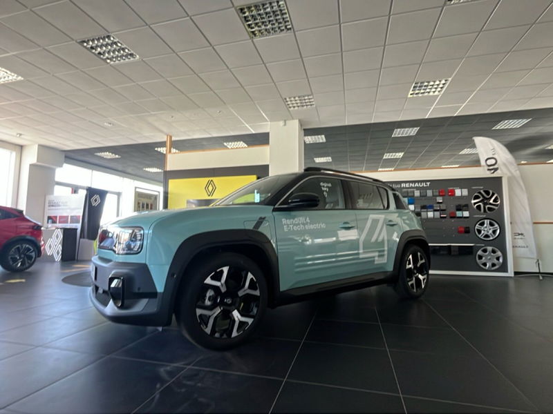 Renault Scenic E-Tech Electric Techno comfort range 170cv nuova a L'Aquila