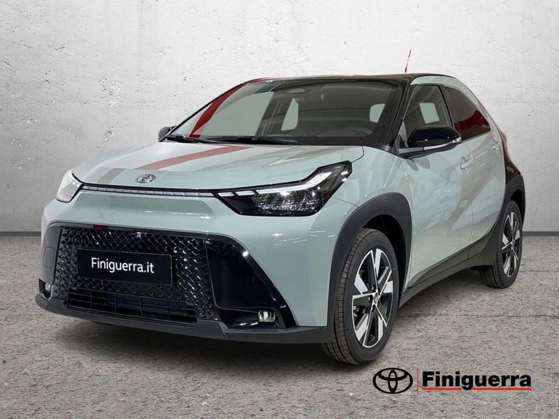 Toyota Aygo X 1.5 hybrid Icon e-cvt nuova a Poggiridenti