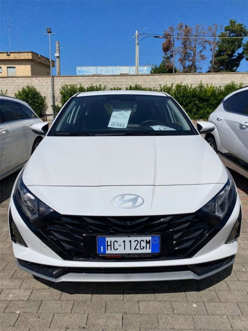 Hyundai i20 1.0 t-gdi Connectline 90cv mt nuova a Bari