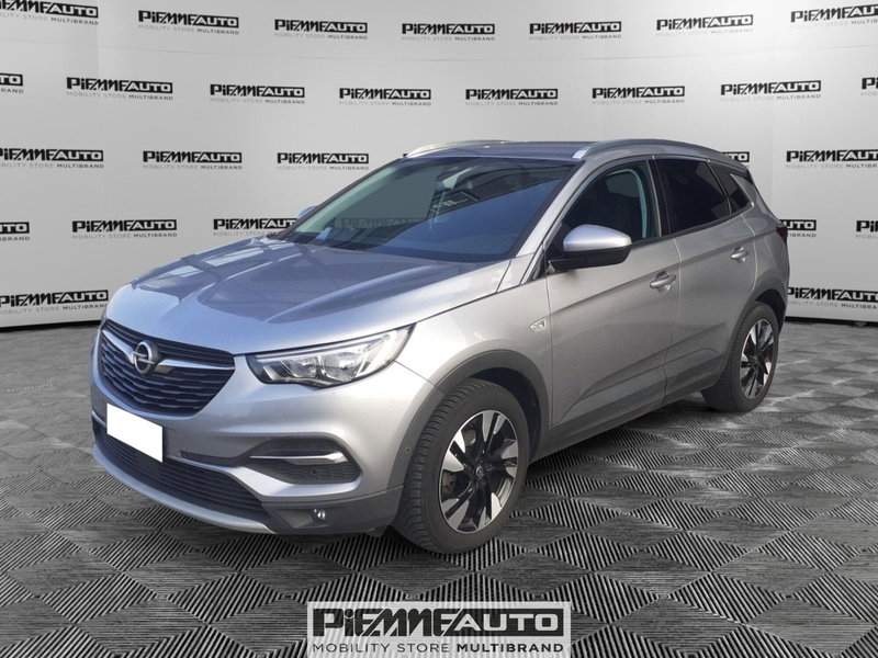 Opel Grandland X 1.5 diesel Ecotec Start&Stop Innovation del 2018 usata a Medesano