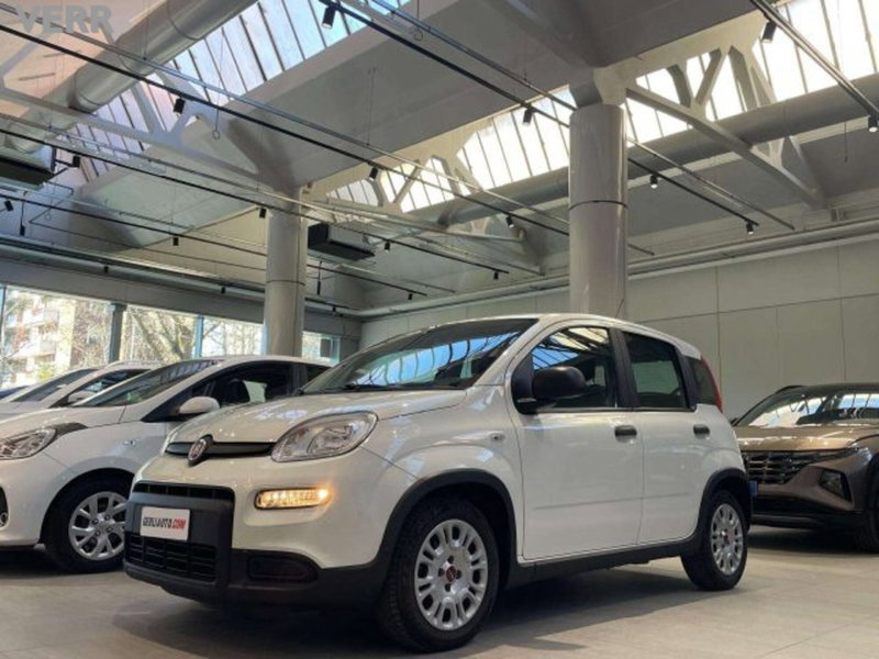 Fiat Panda 1.0 firefly hybrid s&s 70cv 5p.ti del 2022 usata a Milano