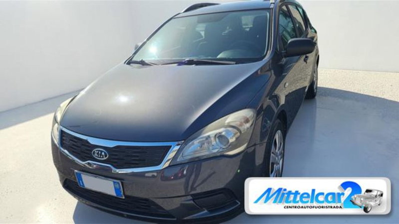 Kia cee'd Sport Wagon 1.4 90CV EX del 2010 usata a Cassacco