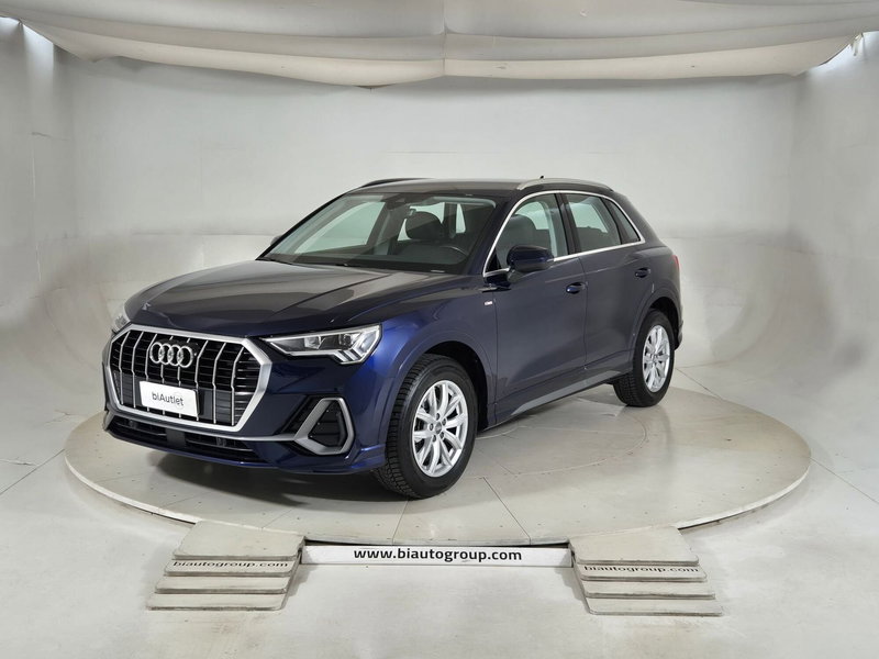 Audi Q3 Sportback 35 2.0 tdi S line edition s-tronic del 2023 usata a Torino