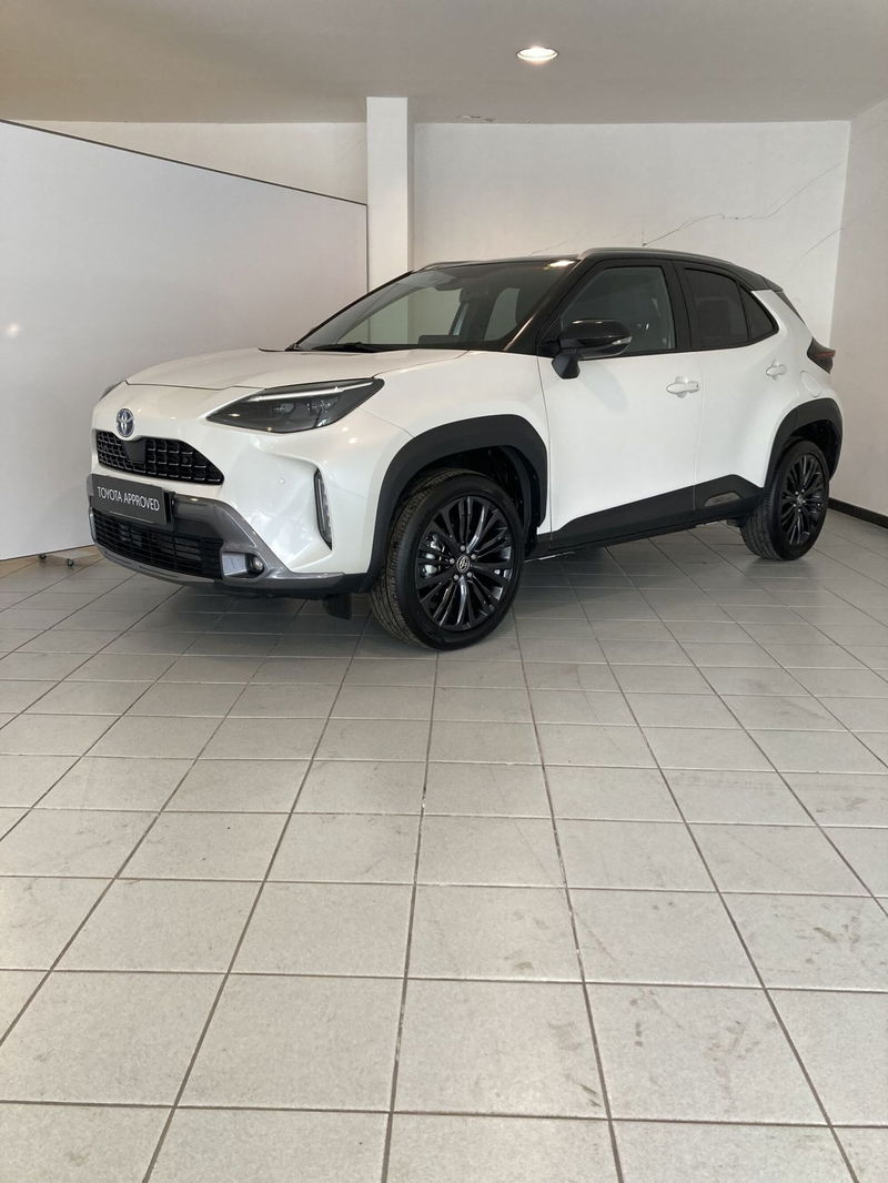 Toyota Yaris Cross 1.5 Hybrid 5p. E-CVT Adventure del 2021 usata a Barletta