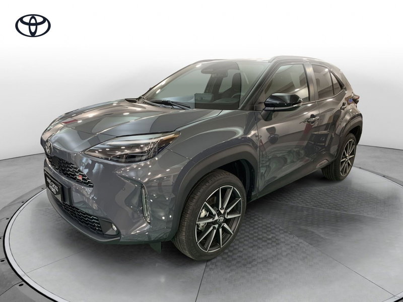 Toyota Yaris Cross 1.5h GR Sport Black Sky fwd 116cv e-cvt nuova a Curno