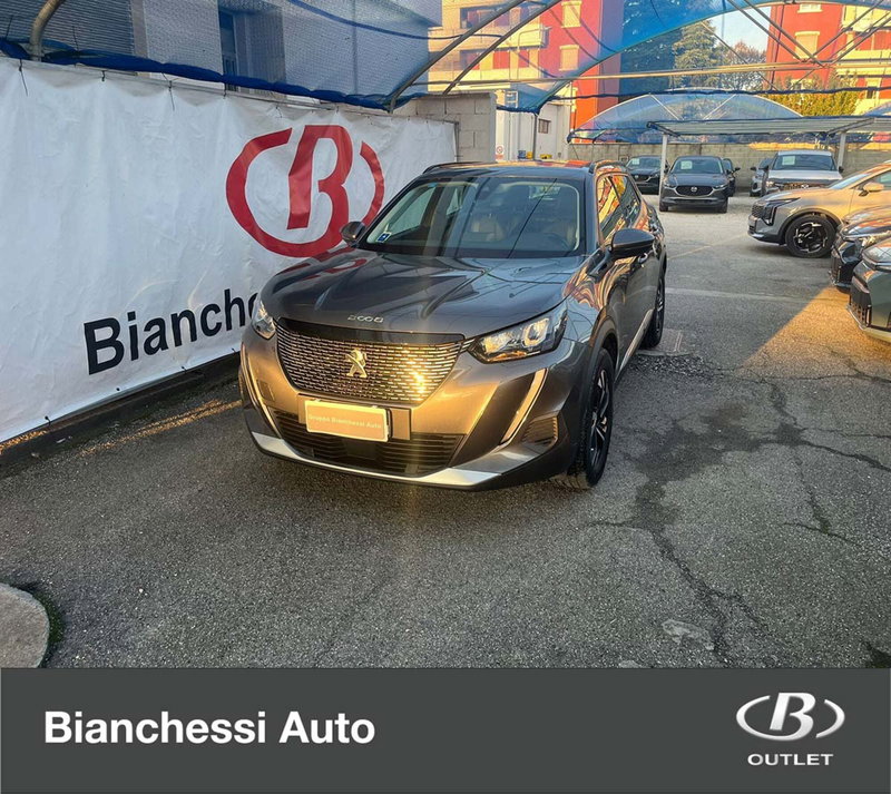 Peugeot 2008 PureTech 130 S&S Allure del 2022 usata a Cremona