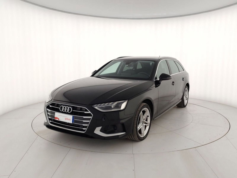 Audi A4 Avant 40 g-tron S tronic Business Advanced del 2021 usata a Massa