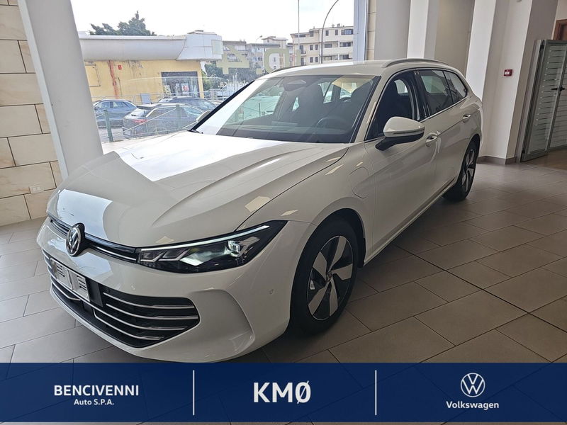 Volkswagen Passat 1.5 tsi ehybrid Business 204cv dsg nuova a Reggio Calabria