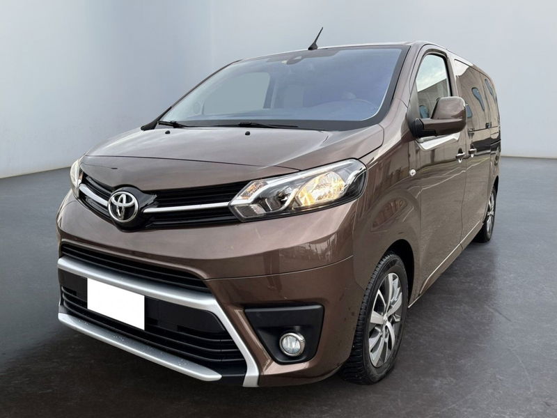 Toyota Proace Verso Verso 2.0D 14CV L2 D Executive del 2024 usata a Modena