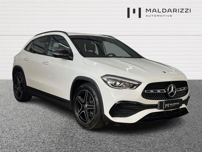 Mercedes-Benz GLA SUV 200 d AMG Line Premium Plus 4matic auto del 2023 usata a Bari