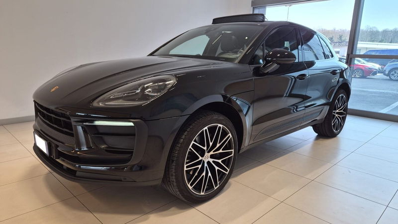Porsche Macan 2.0 265cv pdk del 2023 usata a Ceccano