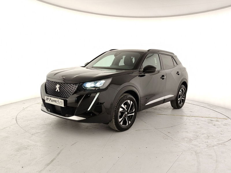 Peugeot 2008 PureTech 100 S&S Allure Pack del 2023 usata a Grottammare