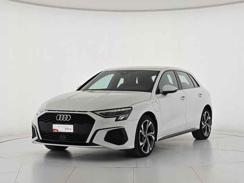 Audi A3 Sportback 40 TFSI e S tronic S line edition del 2022 usata a Alessandria