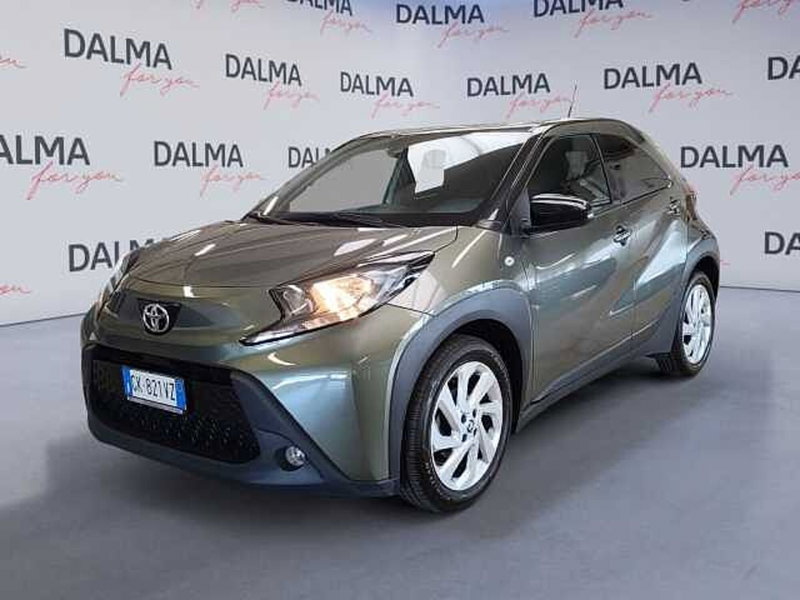 Toyota Aygo X 1.0 Trend 72cv del 2022 usata a Solaro