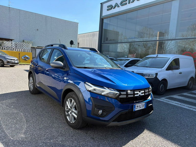 Dacia Sandero Stepway 1.0 TCe 100 CV ECO-G Comfort del 2023 usata a Treviglio
