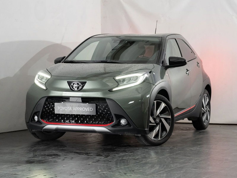Toyota Aygo X 1.0 Lounge 72cv del 2023 usata a San Severo