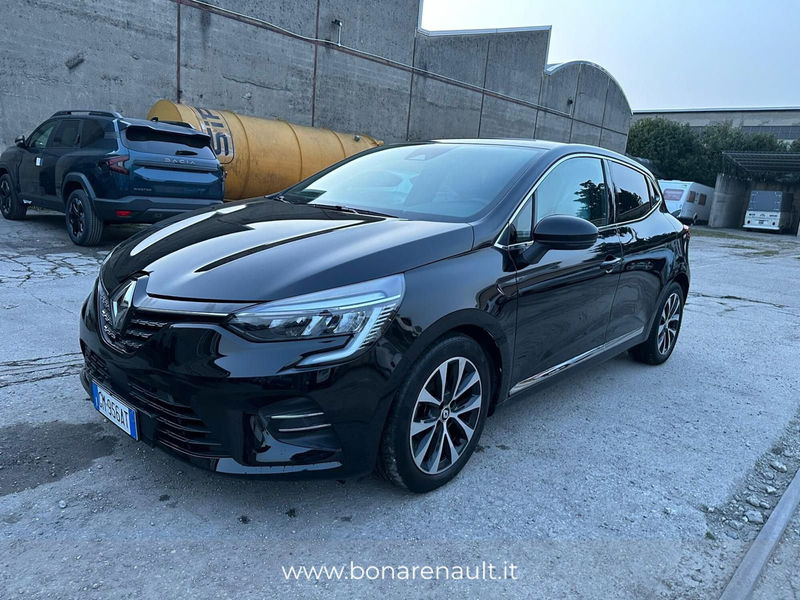 Renault Clio 1.0 eco-g Techno 100cv del 2023 usata a Lissone
