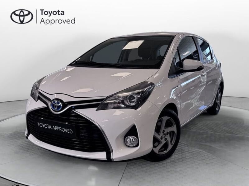 Toyota Yaris 1.5 Hybrid 5 porte Active del 2017 usata a Prato