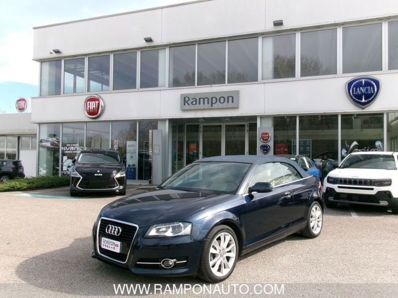 Audi A3 Cabrio 1.6 TDI 105 CV CR Attraction del 2011 usata a San Dona' Di Piave