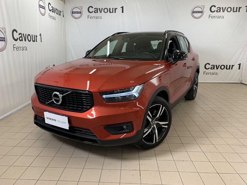 Volvo XC40 T5 Recharge Plug-in Hybrid R-design del 2021 usata a Ferrara