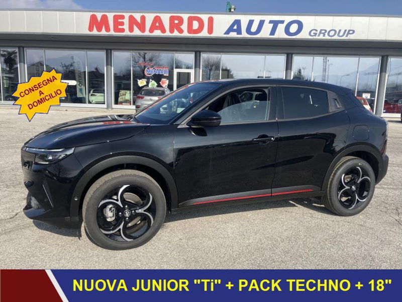 Alfa Romeo Junior elettrica Ti 156cv nuova a Bernezzo