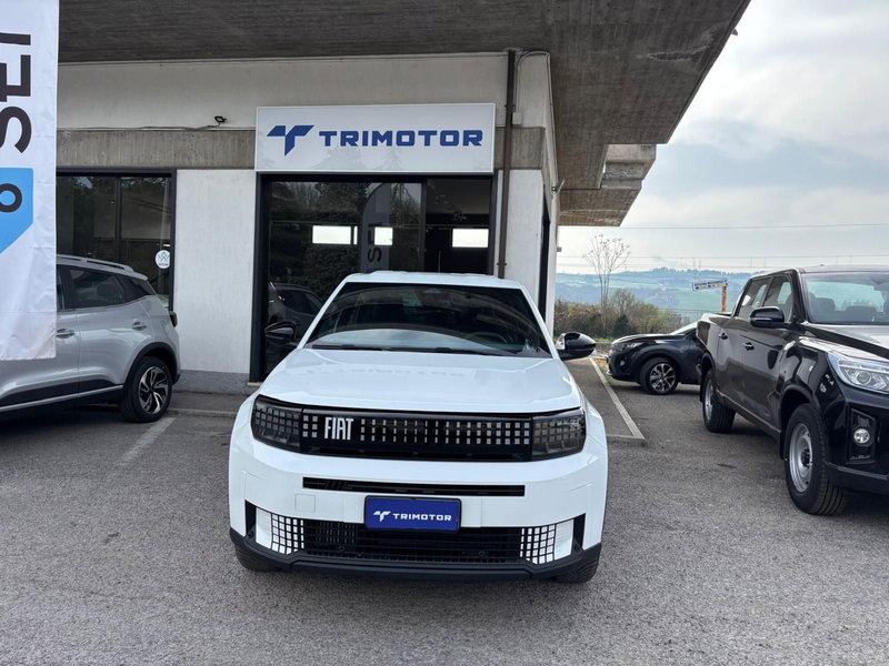 Fiat Grande Panda 1.2 hybrid Icon 110cv edct del 2025 usata a Teramo