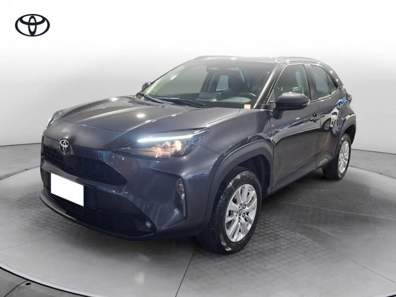 Toyota Yaris Cross 1.5h GR Sport Black Sky fwd 116cv e-cvt del 2025 usata a Torino