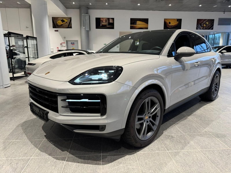 Porsche Cayenne Coupé 3.0 tiptronic del 2023 usata a Firenze