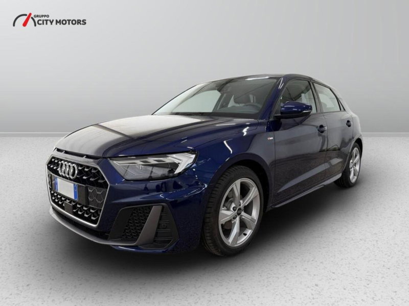 Audi A1 Sportback 30 TFSI S tronic Identity Black nuova a Monza
