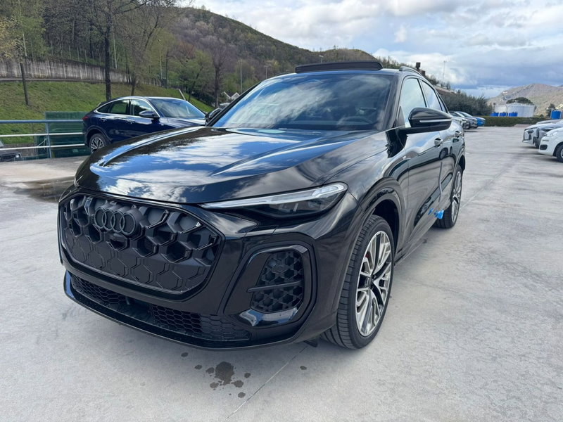 Audi Q5 Sportback Sportback 40 2.0 tdi mhev 12V quattro s-tronic nuova a Fisciano