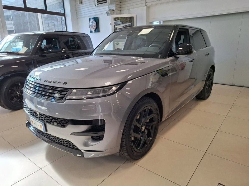 Land Rover Range Rover 3.0d i6 mhev SE awd 249cv auto del 2025 usata a Abbiategrasso
