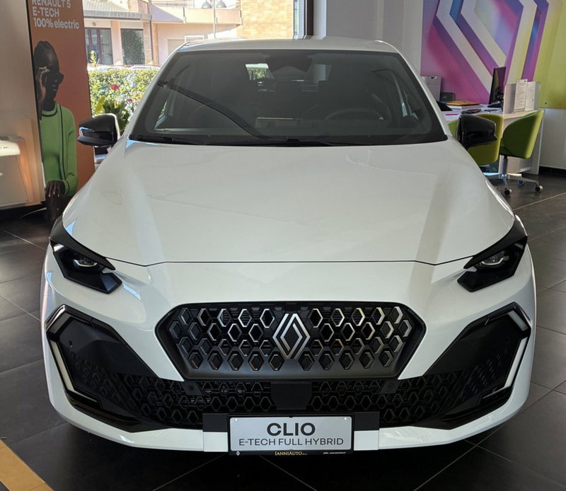 Renault Clio 1.8 full hybrid Techno 160cv auto nuova a Sora