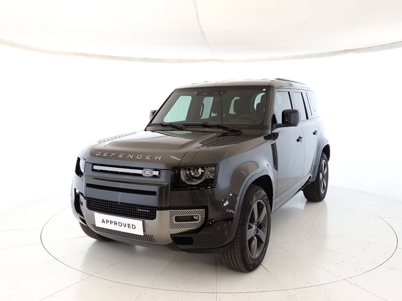 Land Rover Defender 110 3.0d i6 mhev SE awd 250cv auto 6p.ti del 2023 usata a Monza