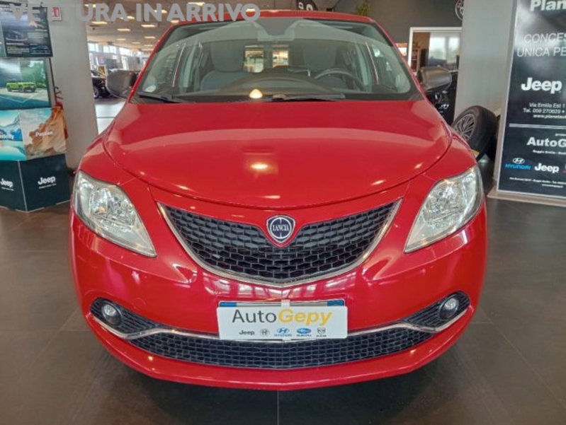Lancia Ypsilon 1.2 69 CV 5 porte Silver del 2016 usata a Modena