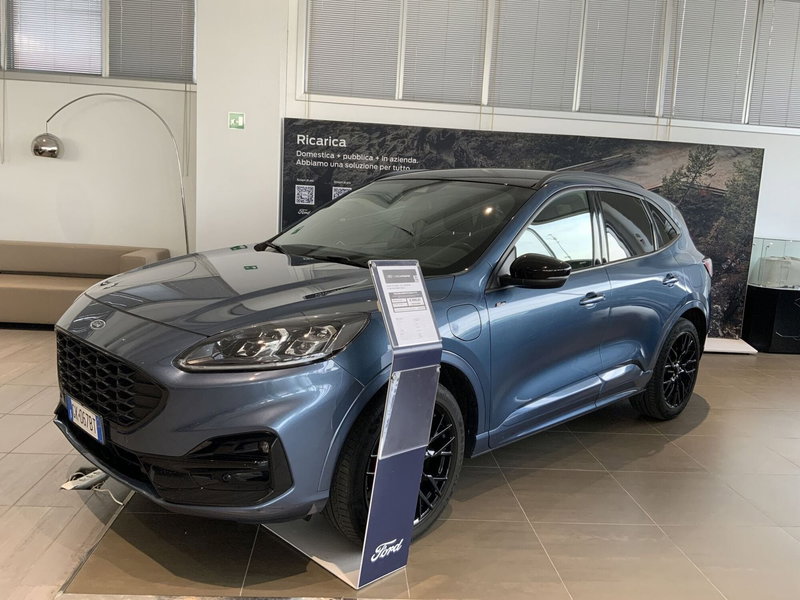Ford Kuga 2.5 Plug In Hybrid 225 CV CVT 2WD ST-Line del 2023 usata a Caresanablot
