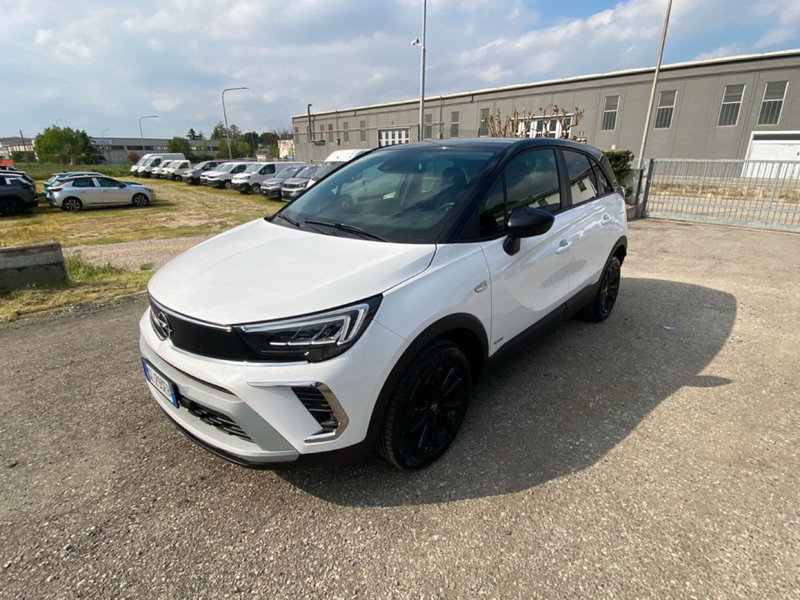 Opel Crossland 1.5 ecotec Ultimate 110cv del 2022 usata a Faenza