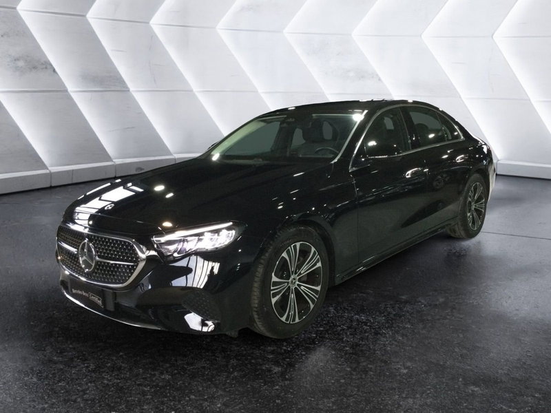 Mercedes-Benz Classe E 220 d Advanced 4matic auto del 2025 usata a Caserta