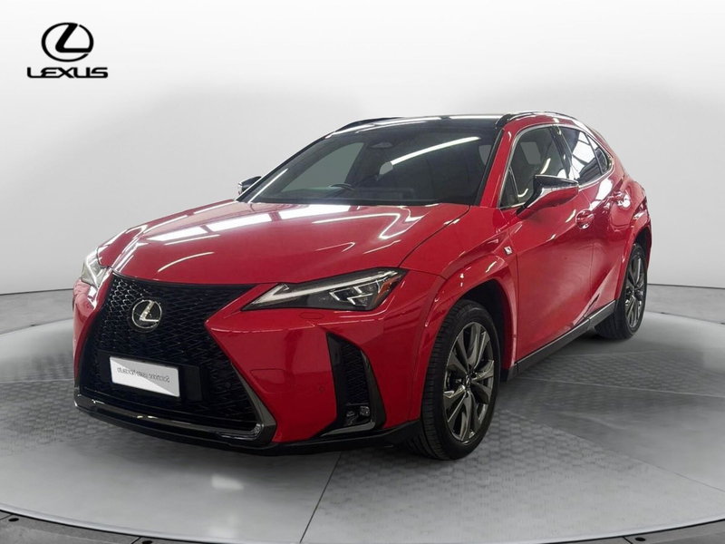 Lexus UX 300h 2.0 F-Sport 4wd cvt del 2024 usata a Vicenza