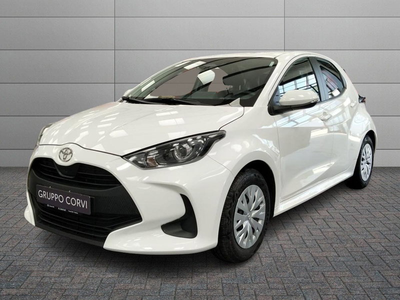 Toyota Yaris 1.5 Hybrid 5 porte Energy del 2025 usata a Frosinone