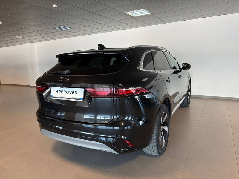 Jaguar F-Pace 2.0 D 163 CV AWD aut. R-Dynamic S del 2024 usata a Alessandria