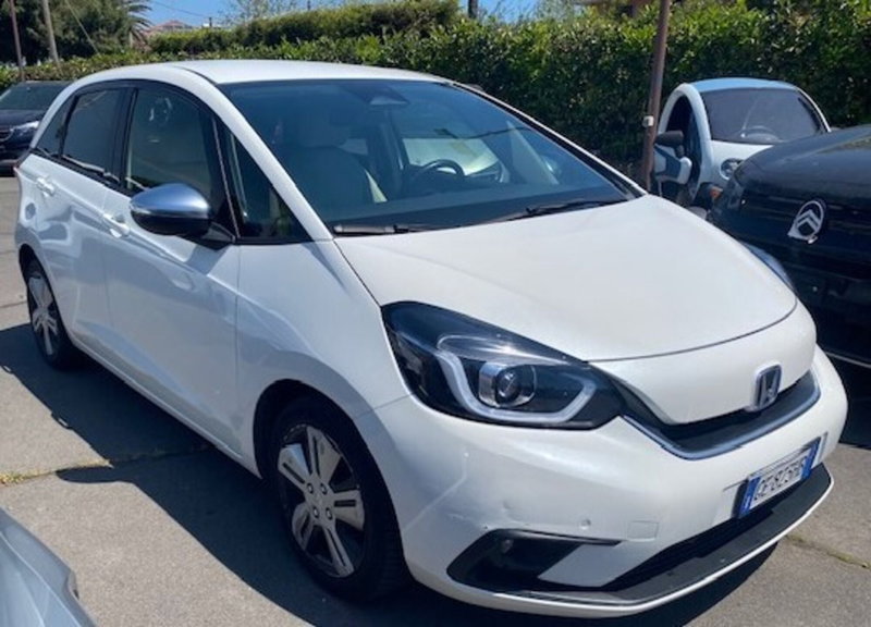 Honda Jazz 1.5 Hev Crosstar eCVT Bicolor Executive del 2021 usata a Catania