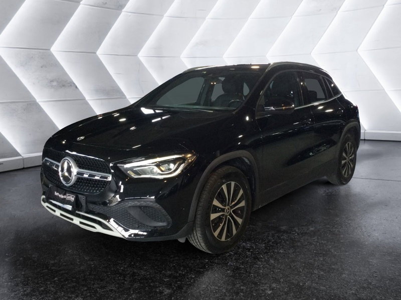 Mercedes-Benz GLA SUV 250 e Plug-in hybrid Automatic Sport Plus del 2022 usata a Caserta