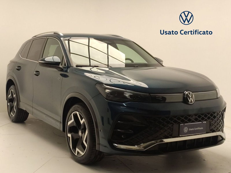 Volkswagen Tiguan 2.0 tdi R-Line 150cv dsg del 2024 usata a Benevento